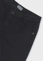 Mayoral black barrel-leg jeans – front flat lay showing high waist, button closure and barrel leg shape