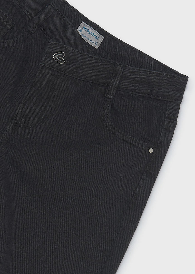 Mayoral black barrel-leg jeans – front flat lay showing high waist, button closure and barrel leg shape