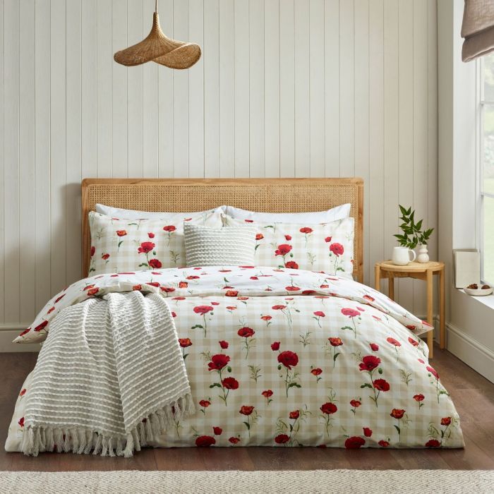 Catherine Lansfield Poppy Duvet Set | Red