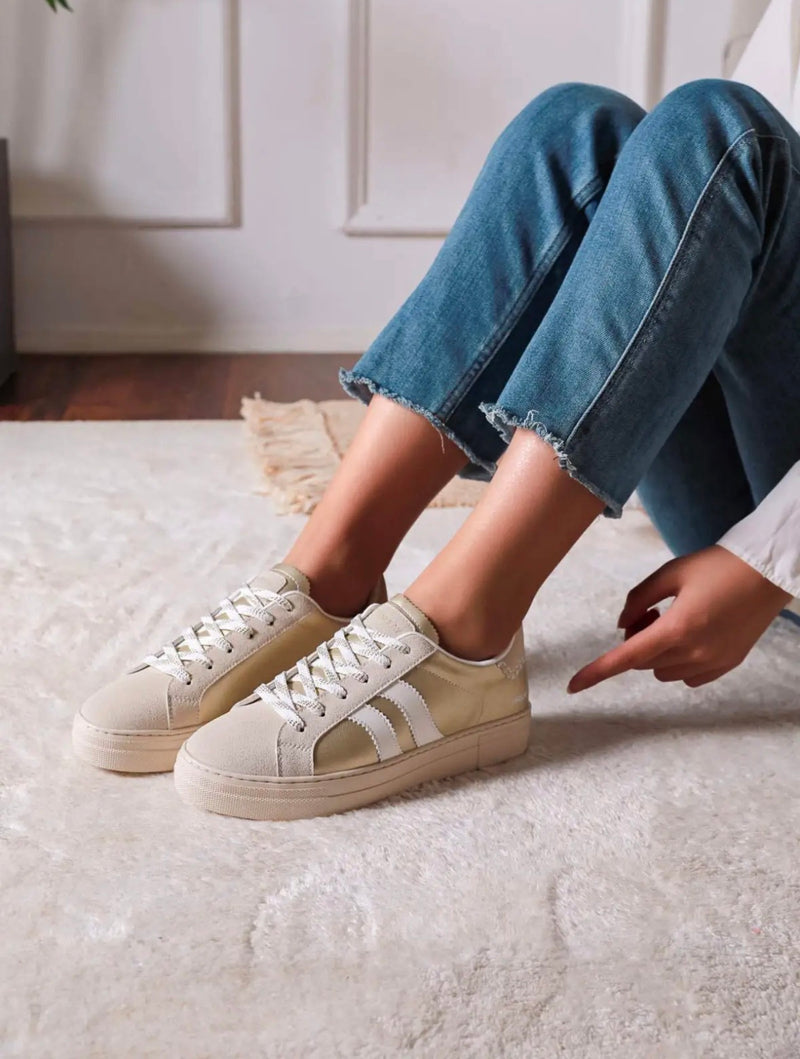 Findlay Gabby Trainers | Gold  FY1181