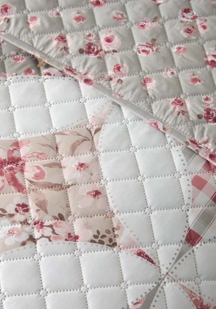 Catherine Lansfield Pinsonic Patchwork Bedspread | Green| 220x230cm