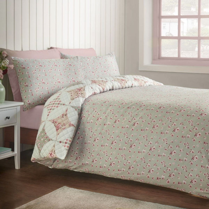 Catherine Lansfield Pinsonic Patchwork Quilt Set | Green