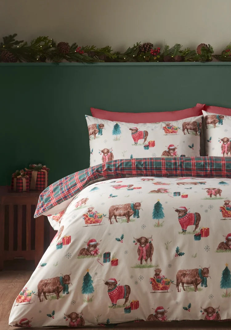 Catherine Lansfield Christmas Highland Cow Duvet Set | Natural/Check 385726