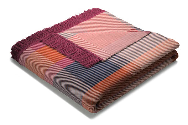 Biederlack Oversised Check Blanket | Plum B7718