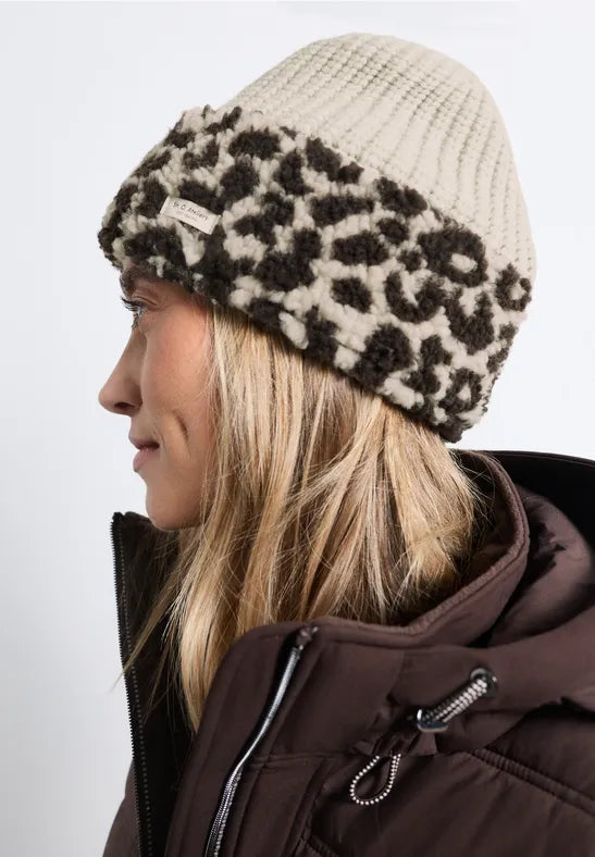 Street One  Knitted Hat with Teddy & Leopard Detail | Beige 573157