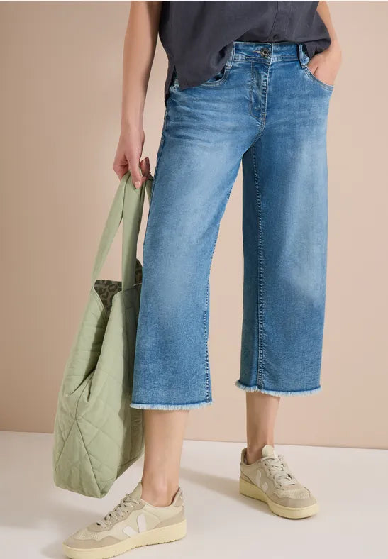 CECIL Neele 3/4 Denim Jeans | Light Blue 380960