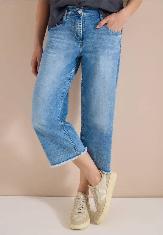 CECIL Neele 3/4 Denim Jeans | Light Blue 380960