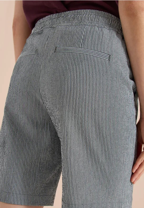 CECIL Neele Seersucker Shorts  | Green 380989