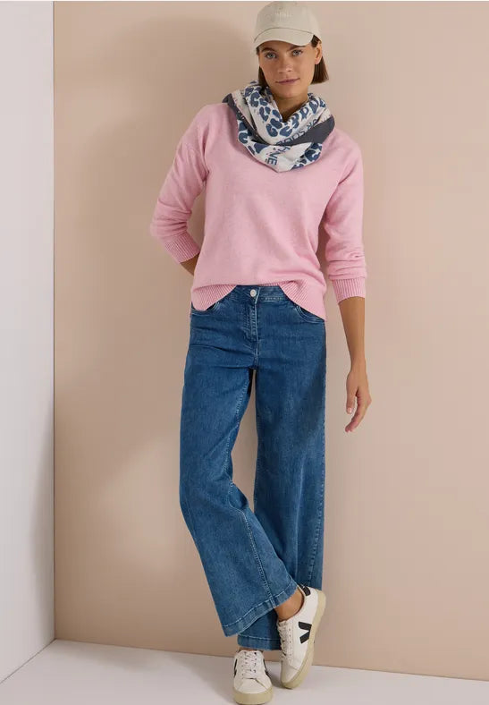 Cecil Leo Print Triangle Scarf  | Dark Navy 573198