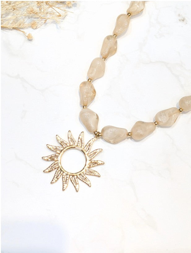 LOLO & YAYA Sun Necklace | Beige 46819