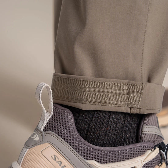 Craghoppers Kiwi Pro Walking Trousers | Pebble CMJ664R