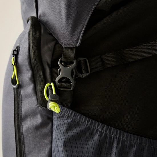 Regatta Highton V2 65L Backpack | Black/Grey EU276