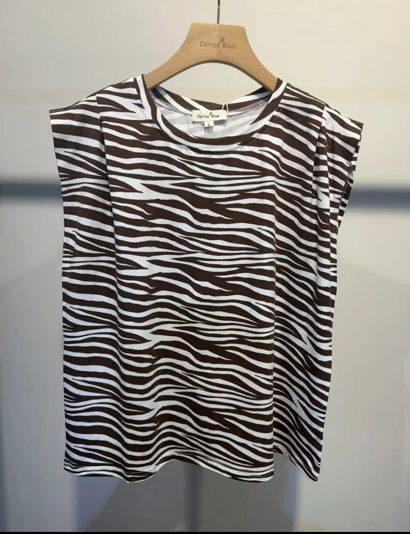 Cerise Blue Freya Tee Shirt | Brown T2765-1