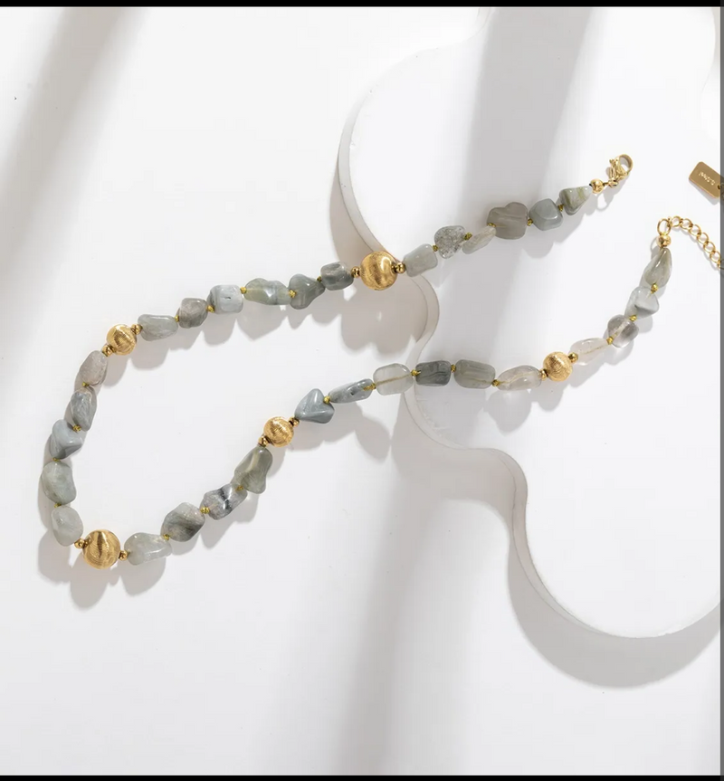 Lovelika Necklace | Grey L02-469