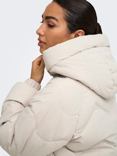 JDY Power Short Hooded Puffer Jacket | Grey 15376541