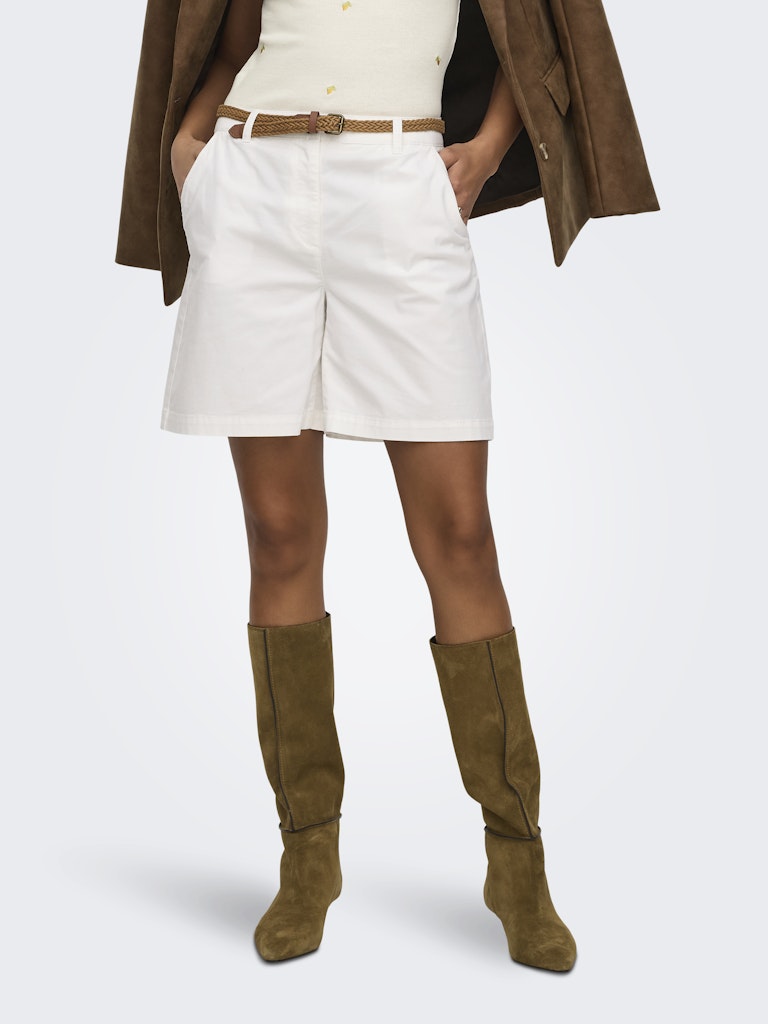 JDY Chicago MW Bermuda Shorts | Snow White