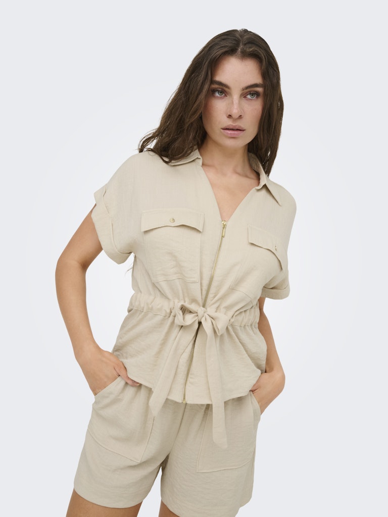 JDY Mille S/S Zip Shirt | Sand
