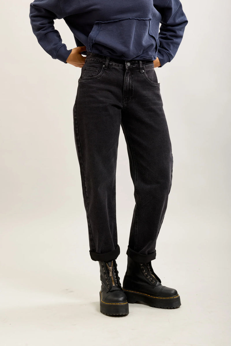 Toxik3 Mom Jeans | Black  L21576