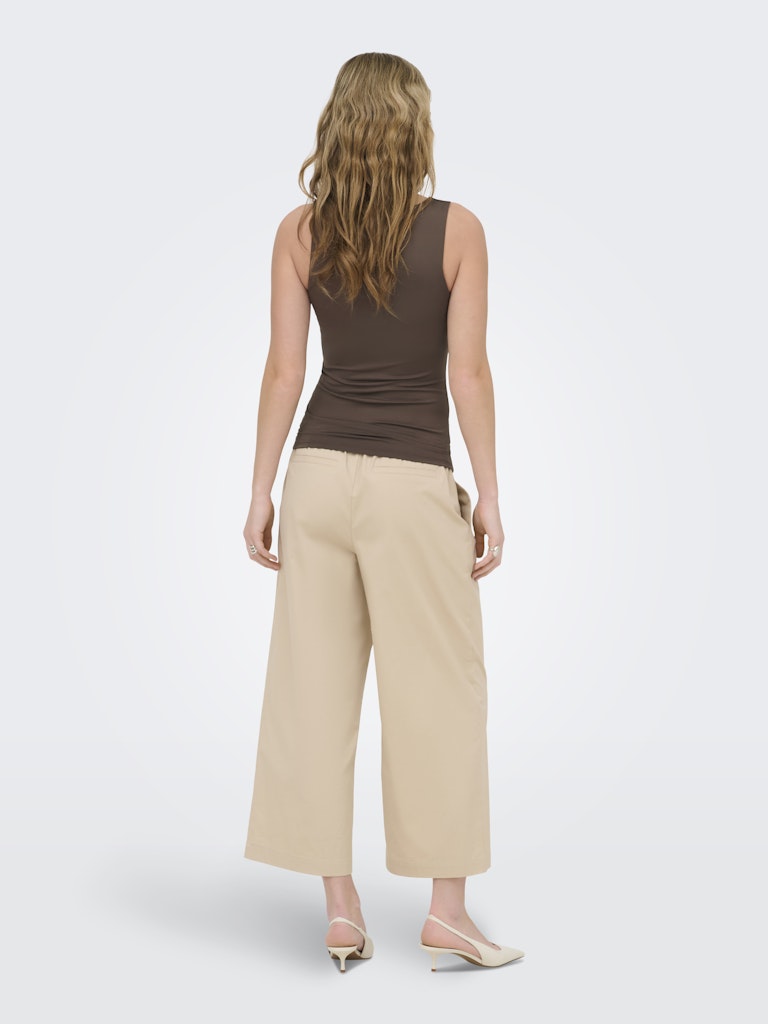 ONLY Lea S/L 2-Ways Fit Top | Chocolate