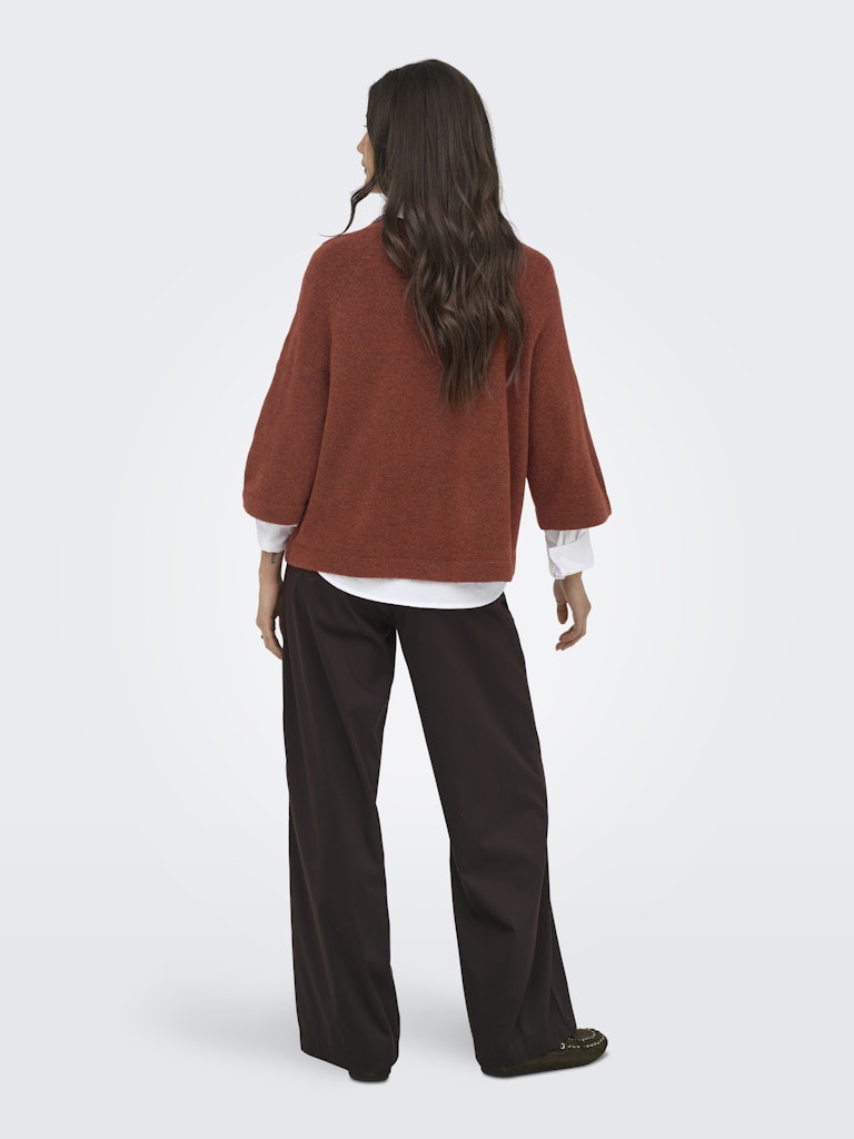 ONLY Batwing Knit Pullover Rust – model full length back