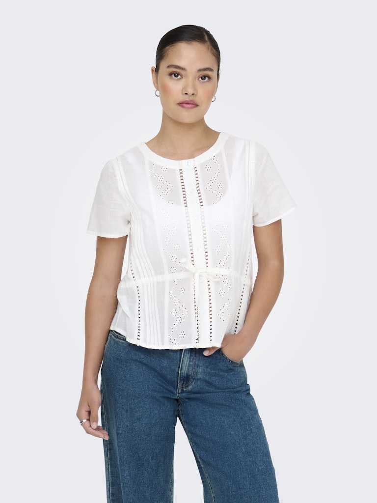 ONLY Siffi Sl Embrodery Top | Cloud Dancer