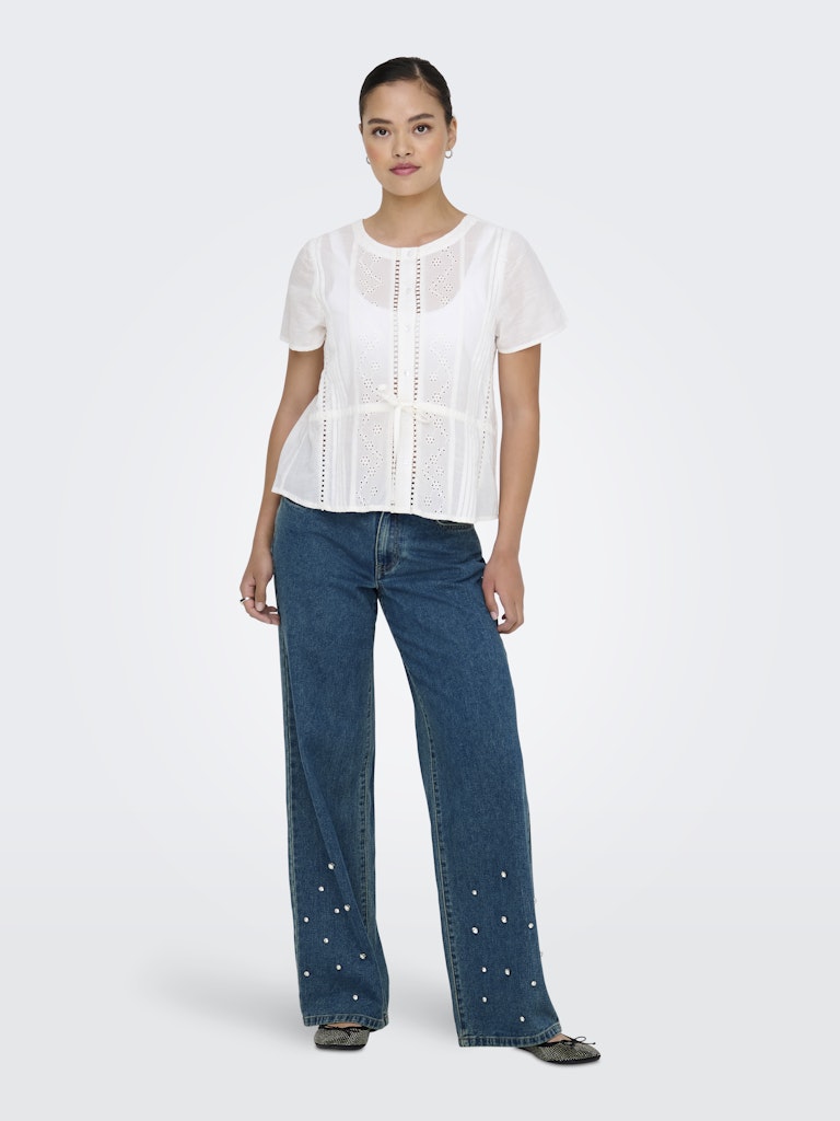 ONLY Siffi Sl Embrodery Top | Cloud Dancer