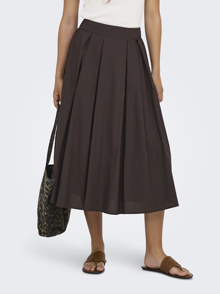 ONLY Maila Long Pleat Skirt | Coffee