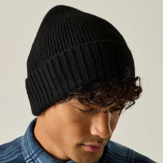 Regatta Ribbed Beanie | Black RWC225