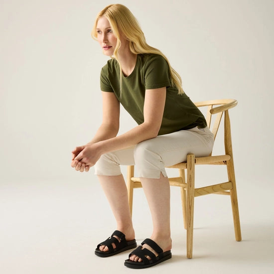 Regatta Bayletta Women's Capri Trousers| Vanilla RWJ307