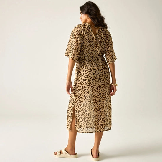 Regatta Avorno Cover Up | Leopard RWM082