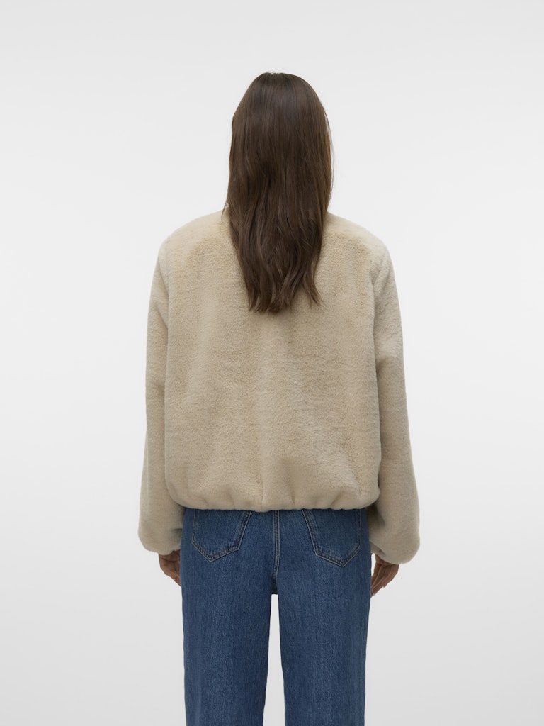 Vero Moda Sonjaliga Short Jacket | Oatmeal