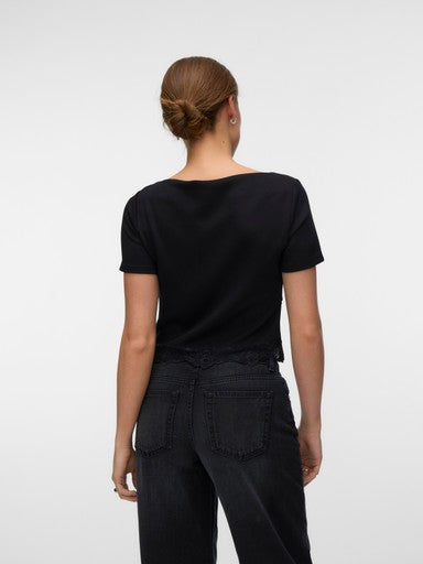Vero Moda Boatneck Top wih lace detail | Black 10352639