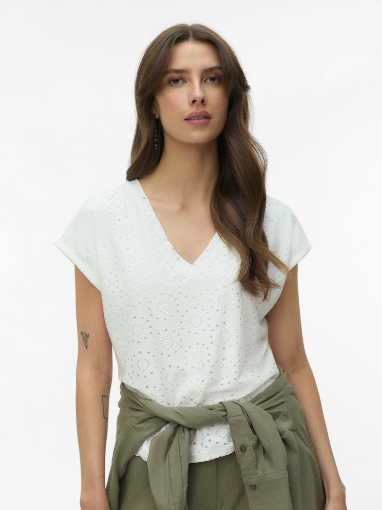 Vero Moda Tassa Liv SS V-Neck Top | White