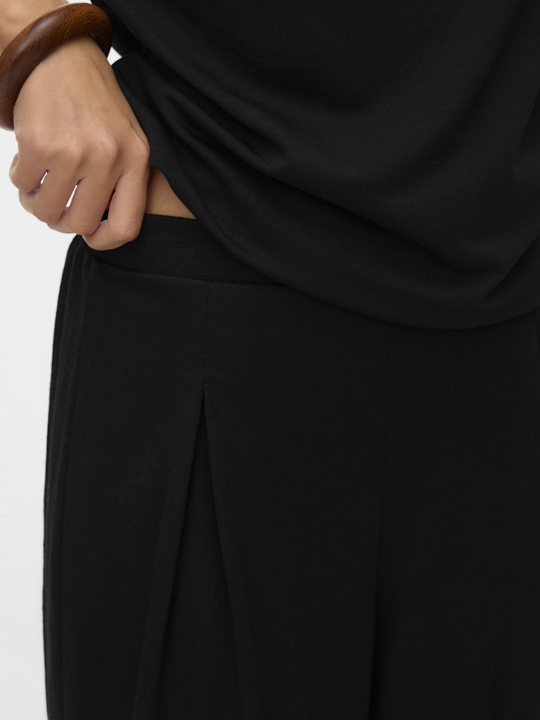 Vero Moda Jasmine High Waist Culotte Pants | Black