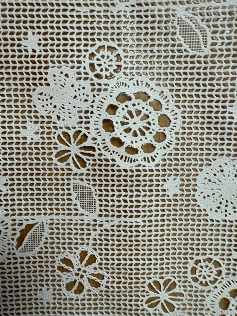 WJC Flowers Lace Oil Cloth | Offwhite