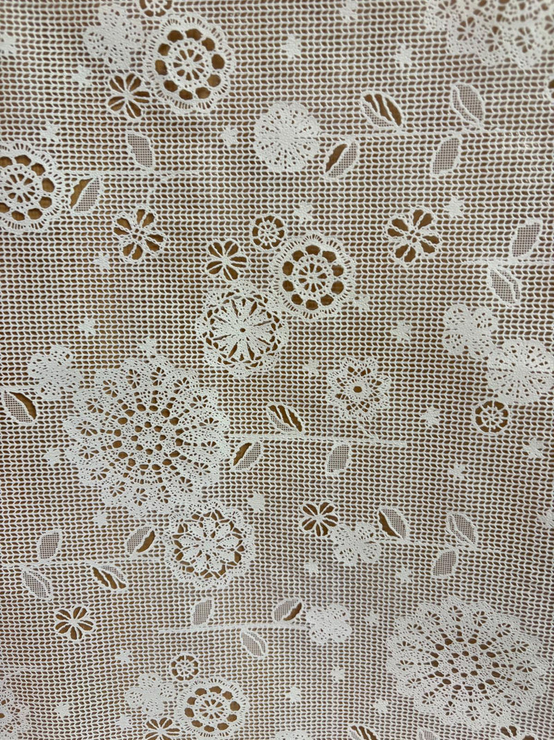 WJC Flowers Lace Oil Cloth | Offwhite