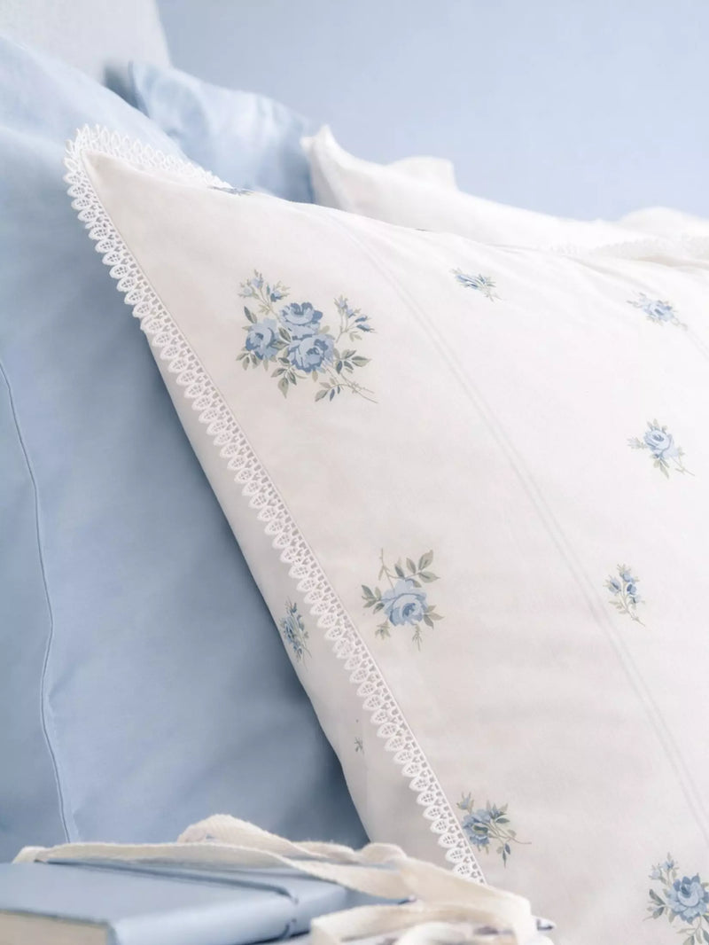 Bianca Vintage Rosebud Lace Quit Set | Blue