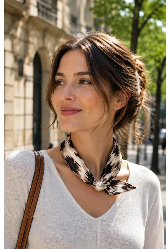 Best Angel Magnetic Closure Pearl Scarf | Taupe XH096