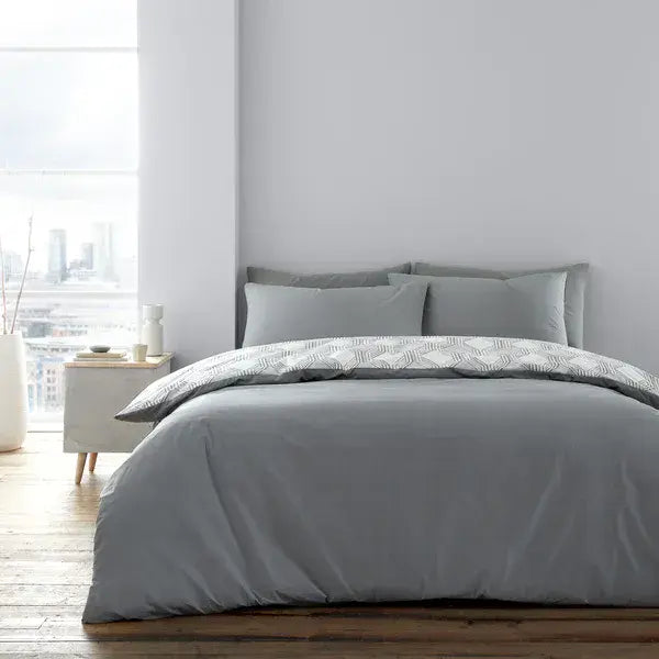 Bianca Atticus Geometric  Quilt Set | Grey