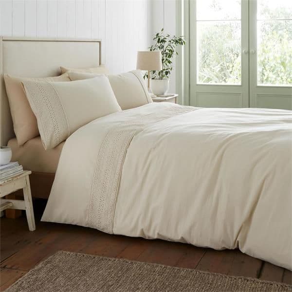 Bianca Broderie Anglaise Quilt Set | Cream