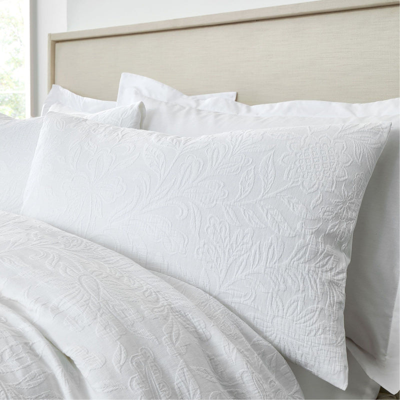 Bianca Fleur Matelasse Quilt Set | White