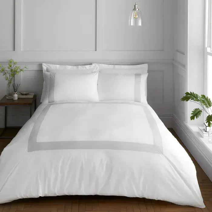 Bianca Tailored Quilt Set White Silver