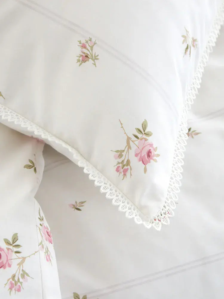Bianca Vintage Rosebud Lace Quilt Set| Cream