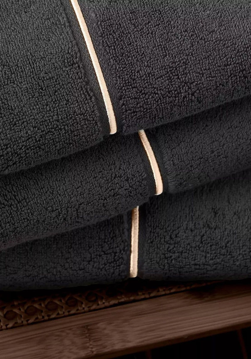 Bianca Zero Twist Satin Stitch Towel| Black
