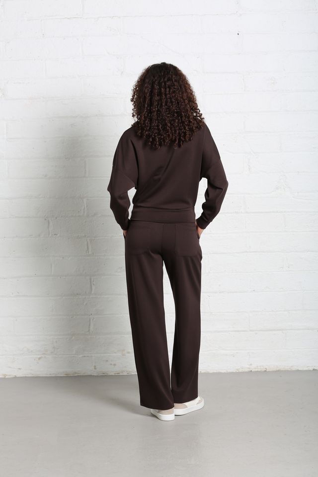 Rant & Rave Elara V-Neck Seater | Chocolate RLX-240