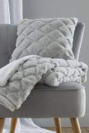 Catherine Lansfield Cosy Diamond Throw | Silver