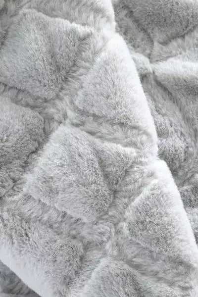 Catherine Lansfield Cosy Diamond Throw | Silver