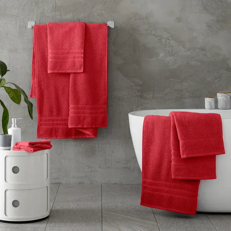 Catherine Lansfield Zero Twist Towel | Red