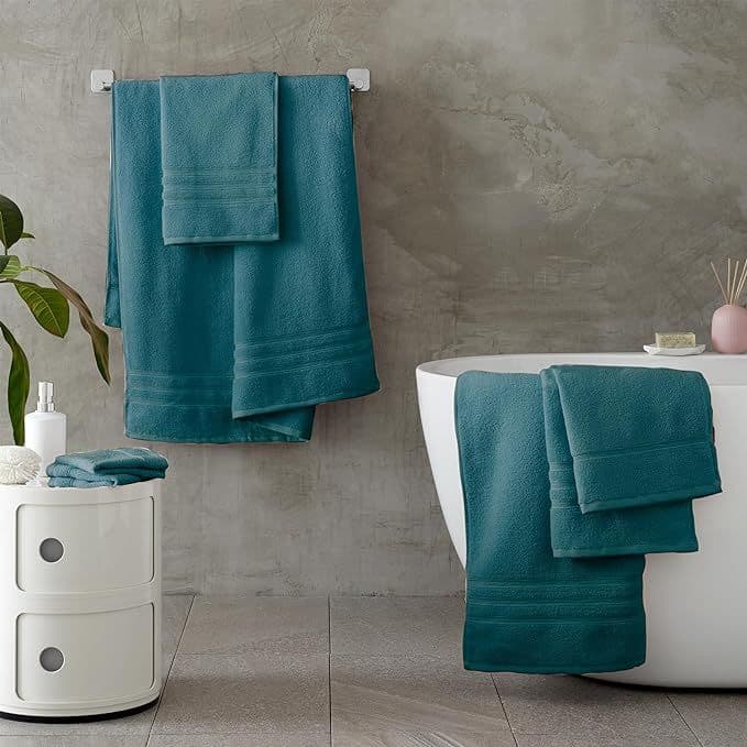 Catherine Lansfield Zero Twist Towel | Teal