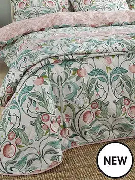 Catherine Landsfield Clarece Floral Bedspread  Natural